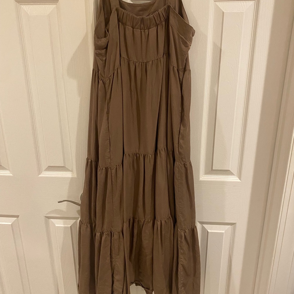 Chic Tan Tiered Maxi Dress - Picture 2 of 4